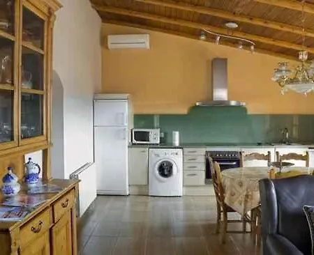 Can Garriga Country house Garriguella